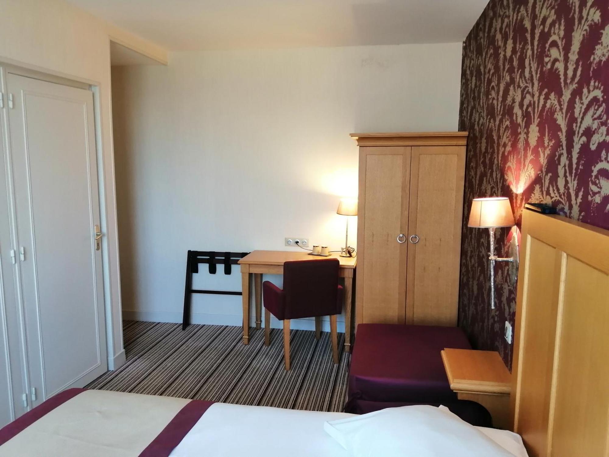 Hotel Les Fleurs Pontaubert Kültér fotó