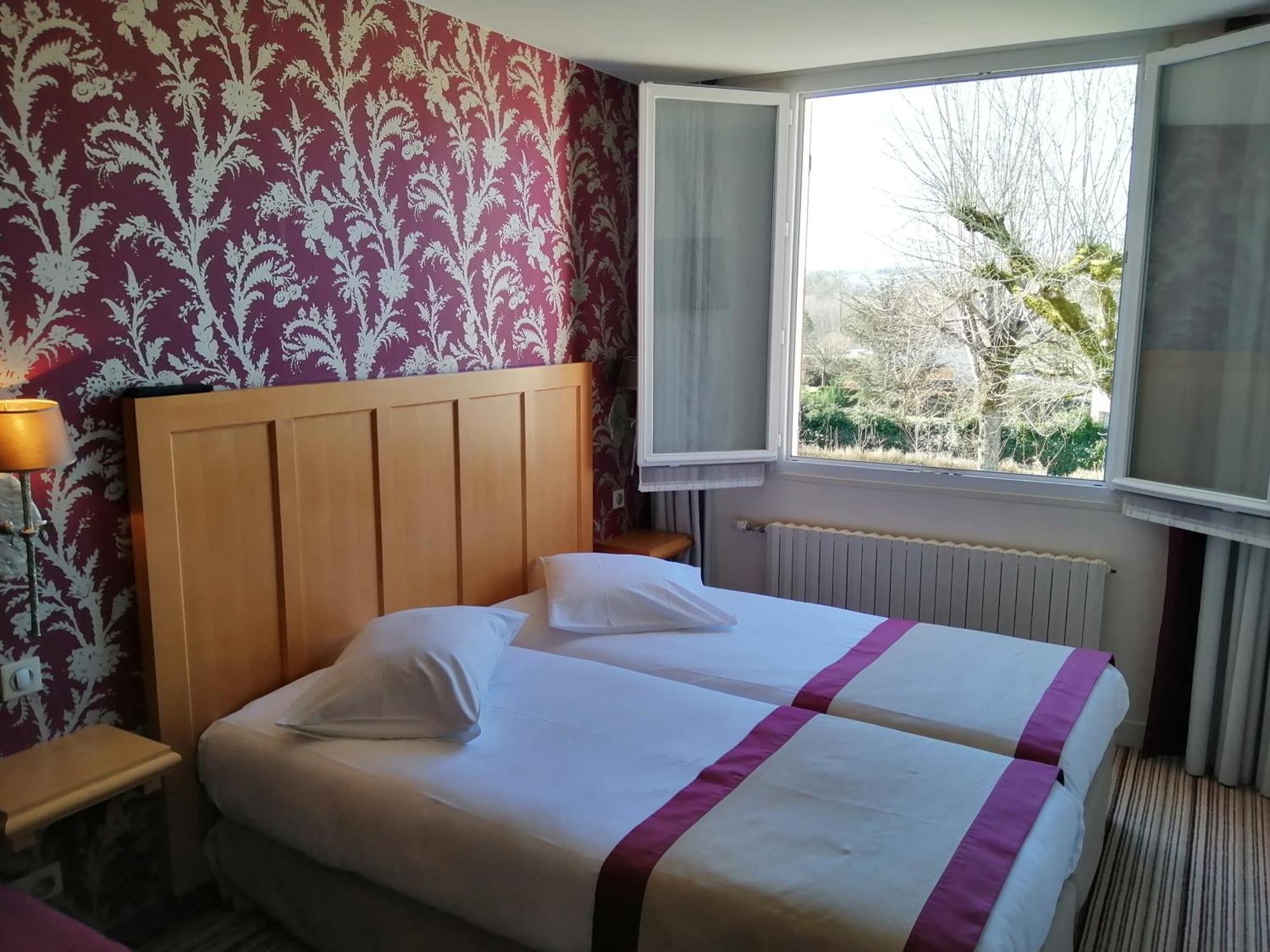 Hotel Les Fleurs Pontaubert Kültér fotó