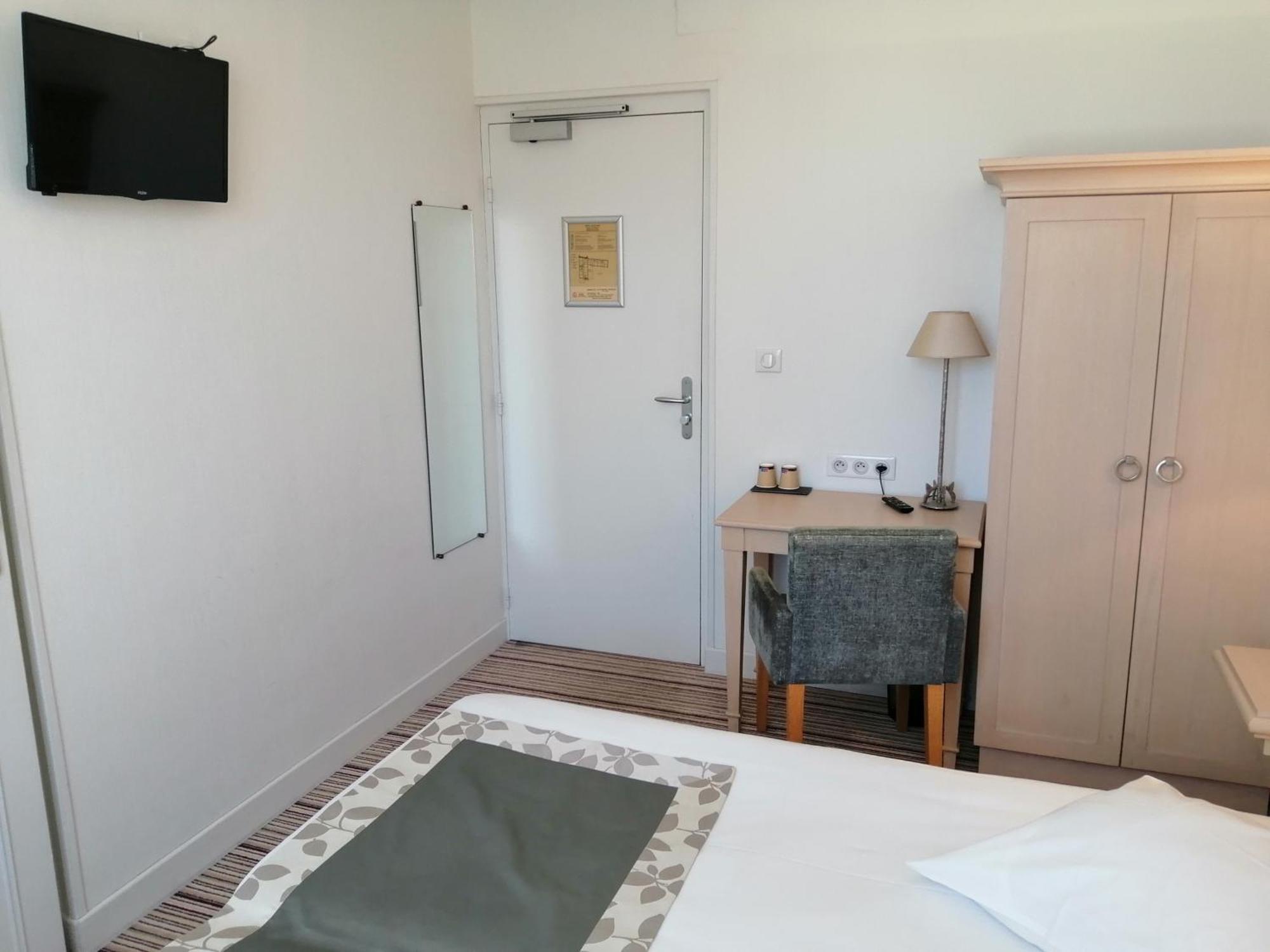 Hotel Les Fleurs Pontaubert Kültér fotó